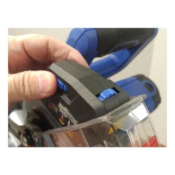 Scie à Onglets Kobalt à Fil Combiné, Coulissant à Simple Biseau, 7 1/4 Po, 10 A 9 Scie à Onglets Kobalt à Fil Combiné, Coulissant à Simple Biseau, 7 1/4 Po, 10 A -Kobalt Boutique 89335003e L